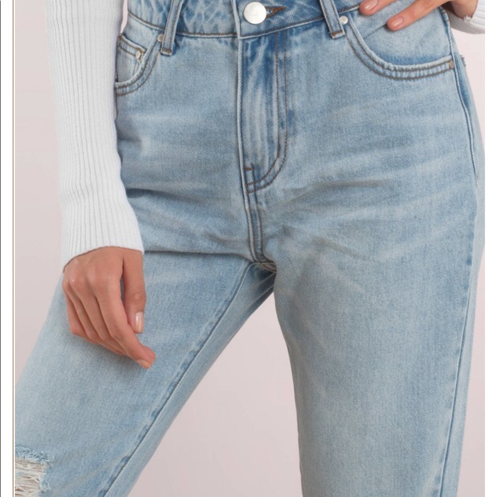 Brand New Toby Light Washed High Rise Ripped Jeans - Picture 2 of 4